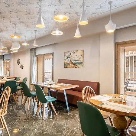 Elia Bettolo 3* La Canea