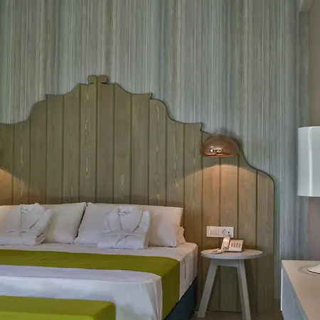 Hotel Elia Bettolo 3*