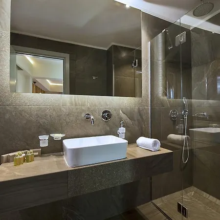 Elia Bettolo Hotel 3*