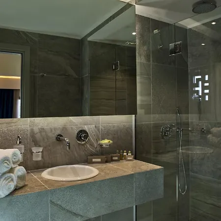 Elia Bettolo 3*