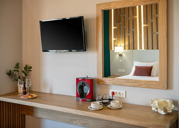 Hotel Elia Bettolo 3*