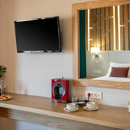 Hotel Elia Bettolo 3*