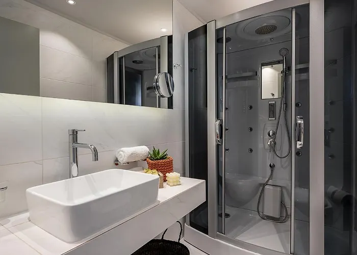 Hotel Elia Bettolo 3*